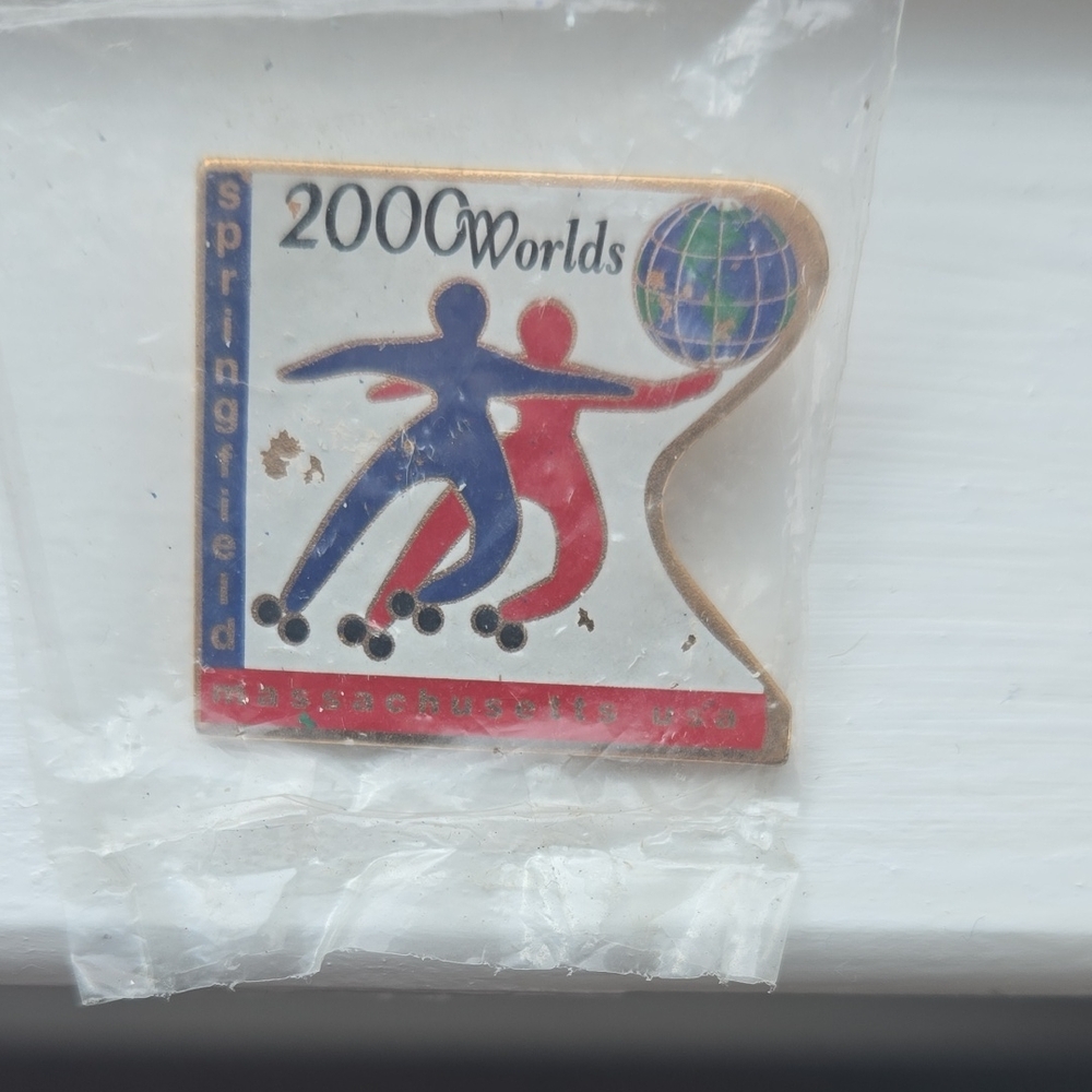 2000 Worlds Roller Skating Pin